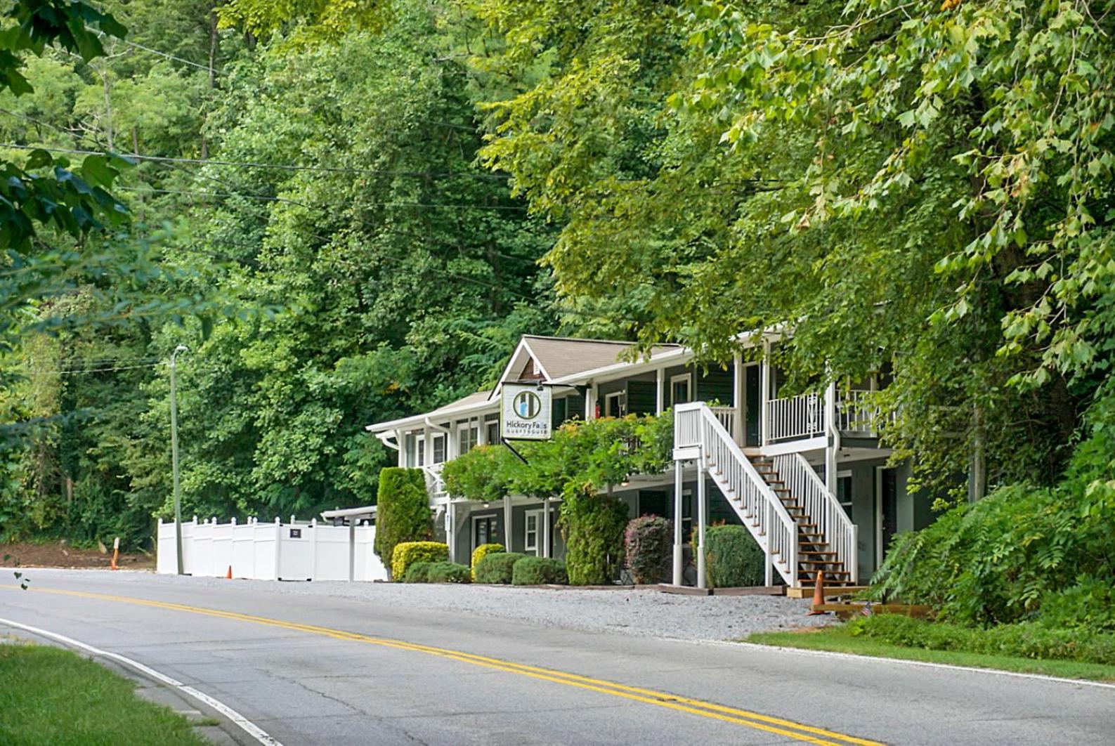 Hickory Falls Inn Chimney Rock Exteriör bild