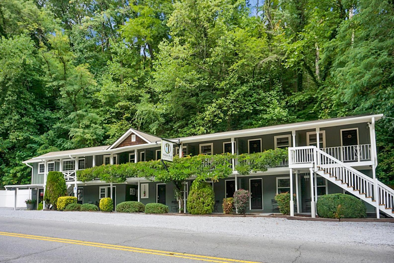 Hickory Falls Inn Chimney Rock Exteriör bild